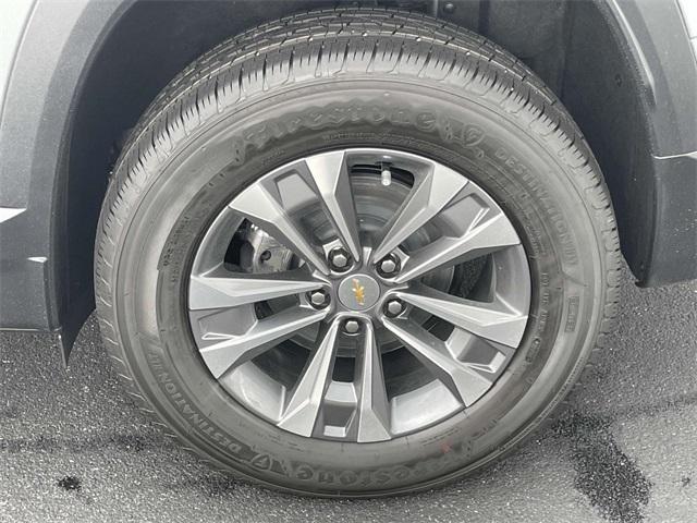 new 2026 Chevrolet Equinox car, priced at $30,490