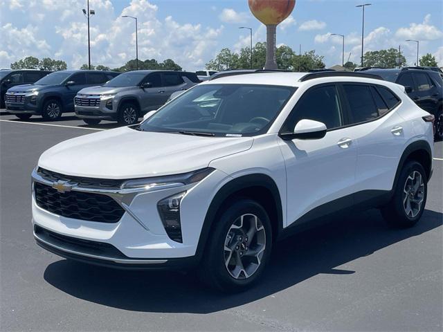 new 2025 Chevrolet Trax car, priced at $22,232