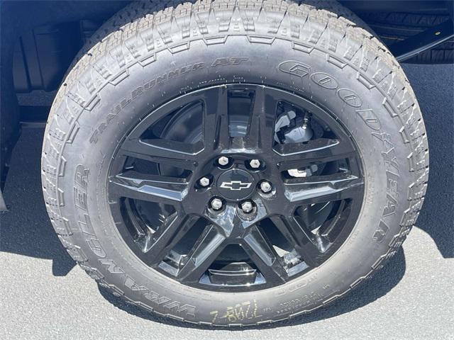 new 2025 Chevrolet Silverado 1500 car, priced at $41,619
