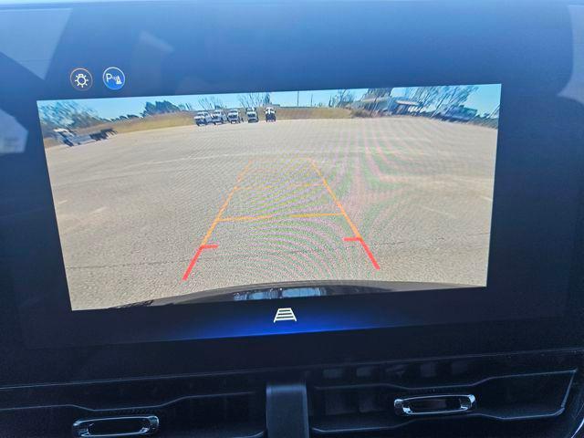 new 2026 Chevrolet Equinox car, priced at $33,271