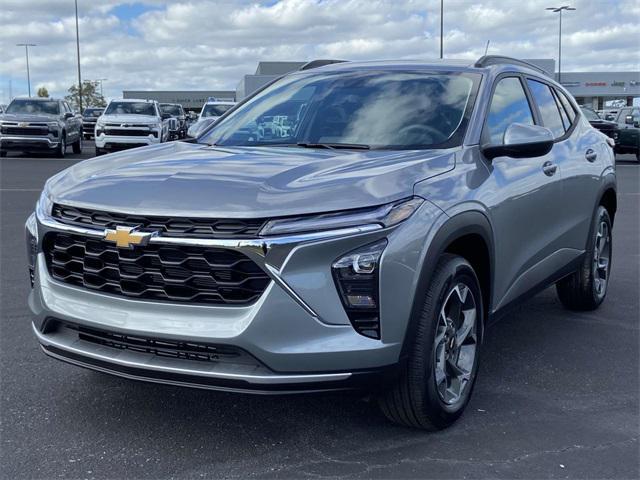 new 2025 Chevrolet Trax car, priced at $23,595