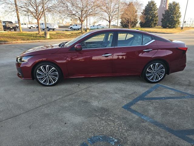 used 2024 Nissan Altima car, priced at $27,888