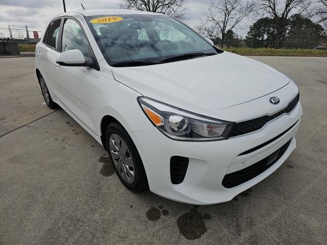 used 2019 Kia Rio car