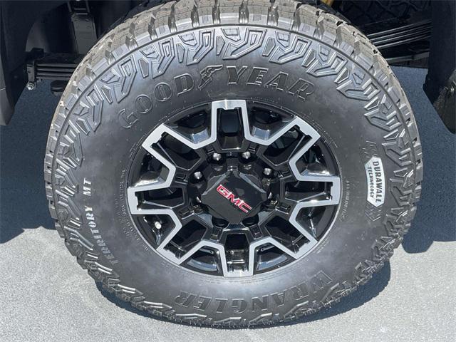 new 2025 GMC Sierra 2500 car, priced at $85,914