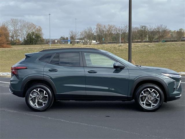 new 2025 Chevrolet Trax car, priced at $23,595