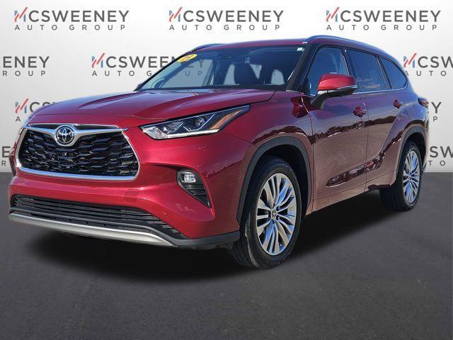 used 2023 Toyota Highlander car, priced at $34,990
