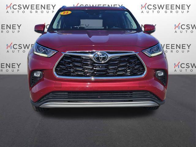 used 2023 Toyota Highlander car, priced at $34,990