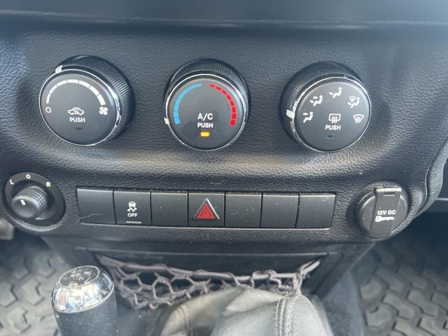 used 2013 Jeep Wrangler Unlimited car, priced at $11,800
