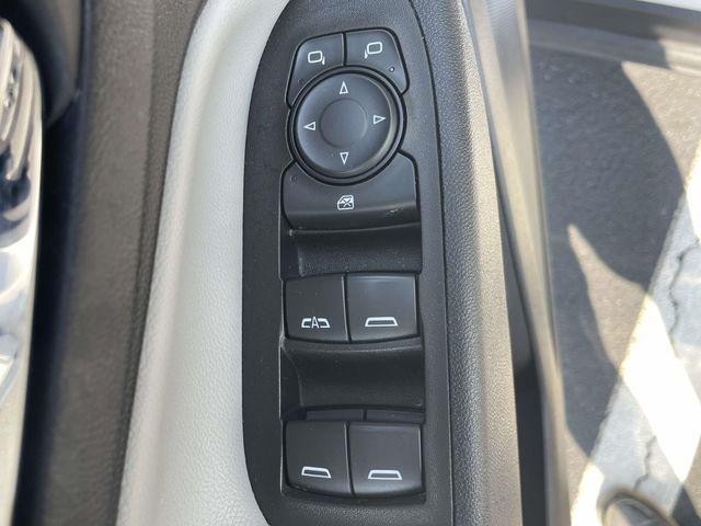 used 2022 Chevrolet Equinox car, priced at $18,999