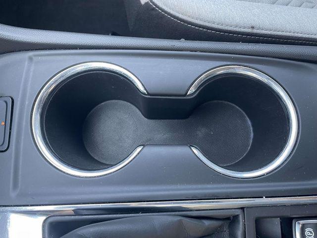 used 2022 Chevrolet Equinox car, priced at $18,999