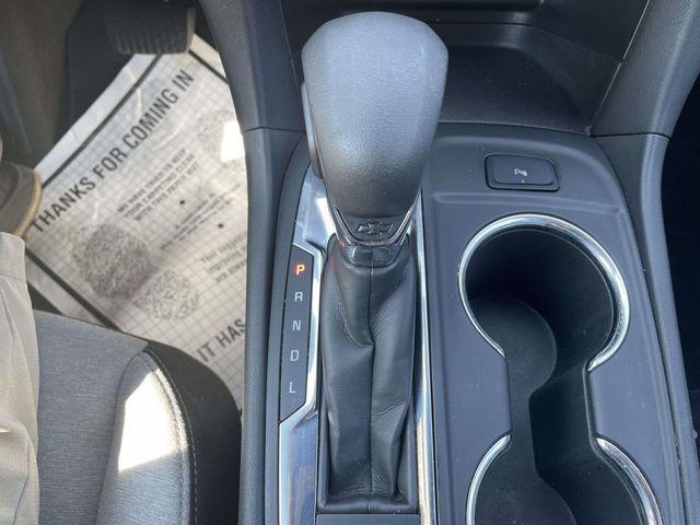 used 2022 Chevrolet Equinox car, priced at $18,999