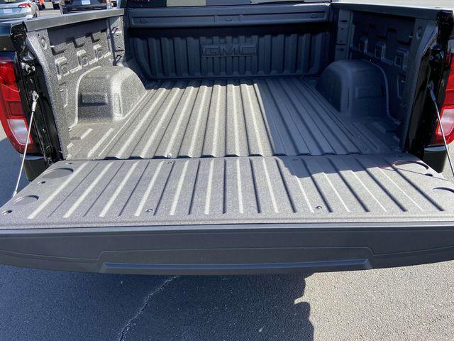new 2025 GMC Sierra 1500 car, priced at $56,285
