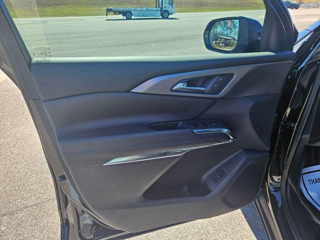 new 2026 Chevrolet Traverse car, priced at $42,564