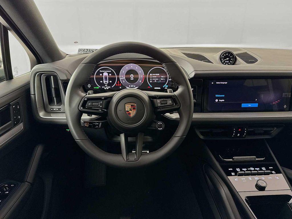 new 2025 Porsche Cayenne car, priced at $136,005