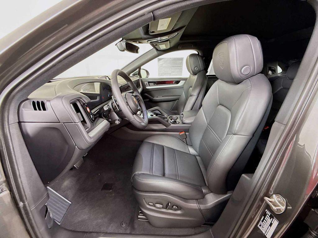 new 2025 Porsche Cayenne car, priced at $136,005