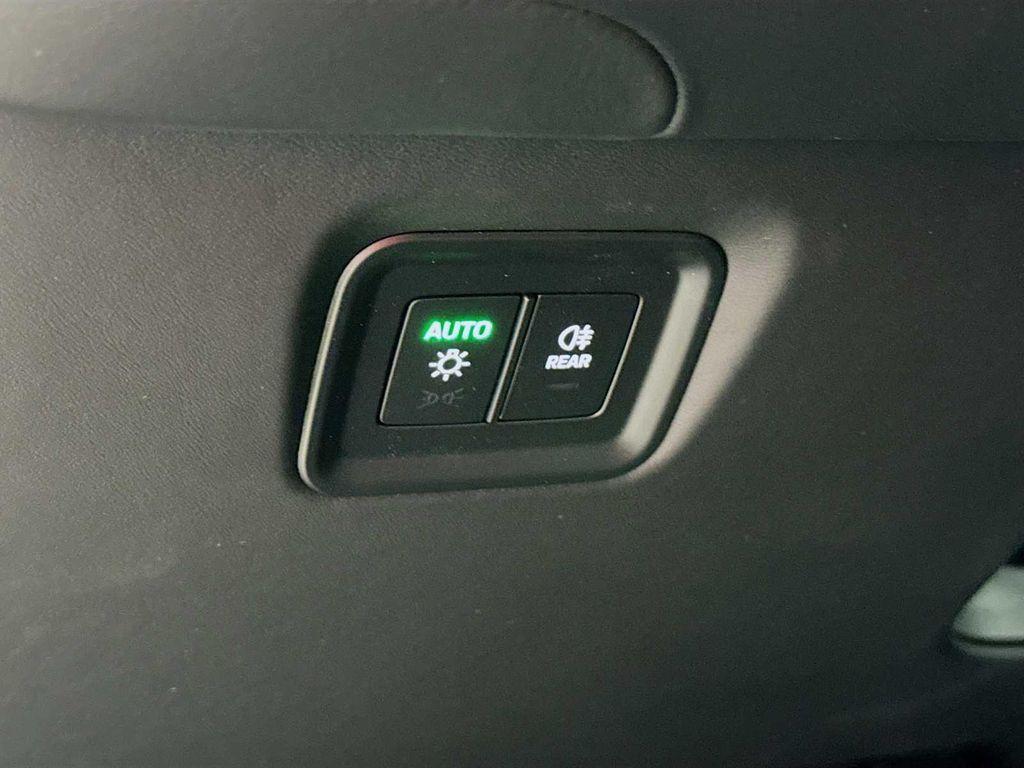 new 2025 Porsche Cayenne car, priced at $136,005