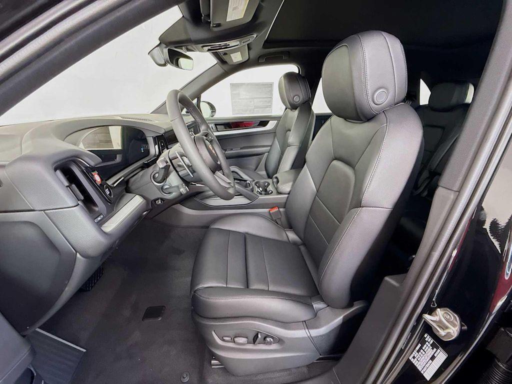 new 2025 Porsche Cayenne car, priced at $95,555