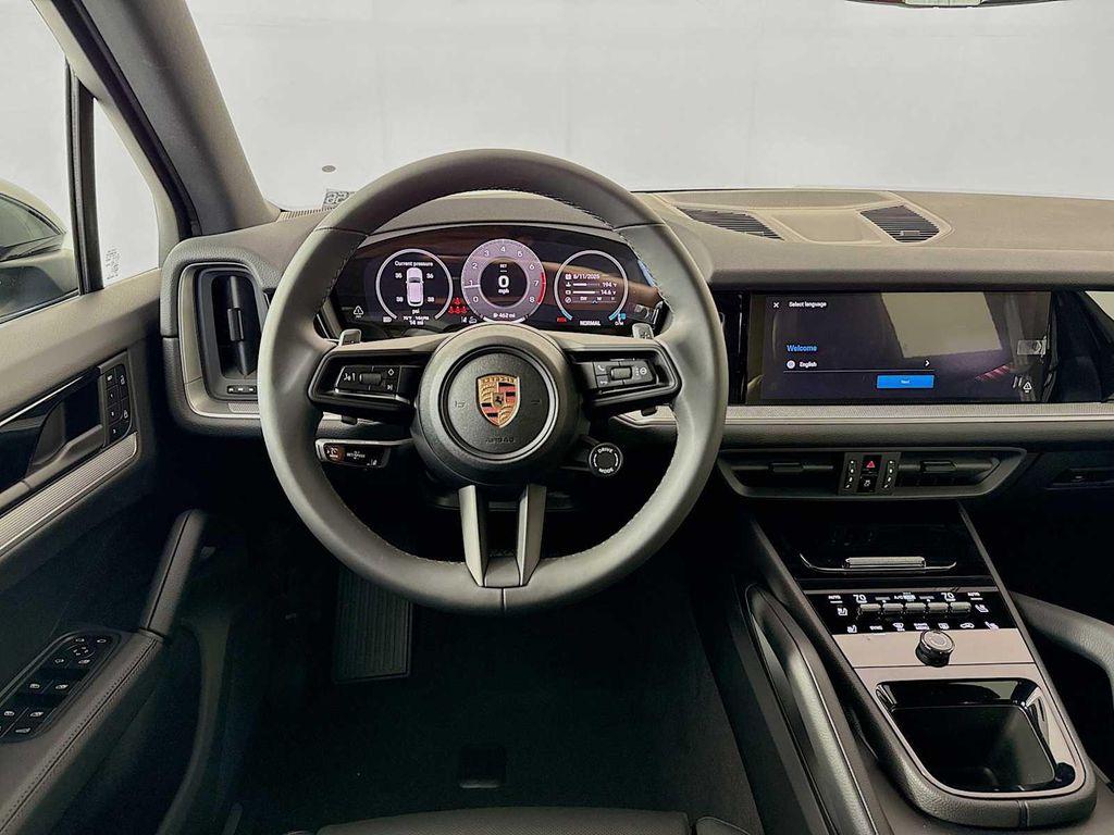 new 2025 Porsche Cayenne car, priced at $95,555