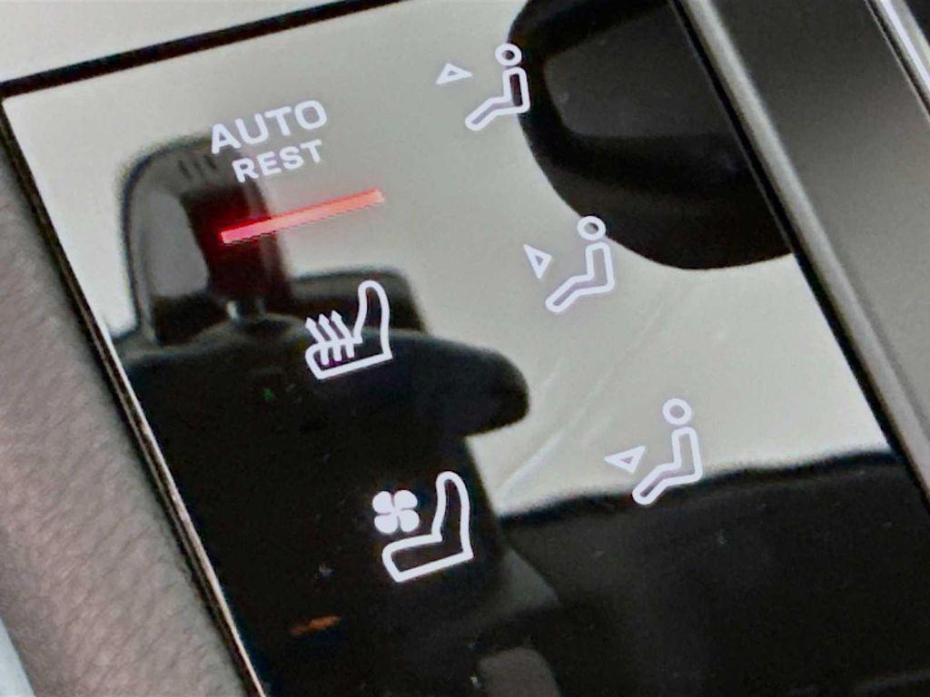 new 2025 Porsche Macan car, priced at $75,885