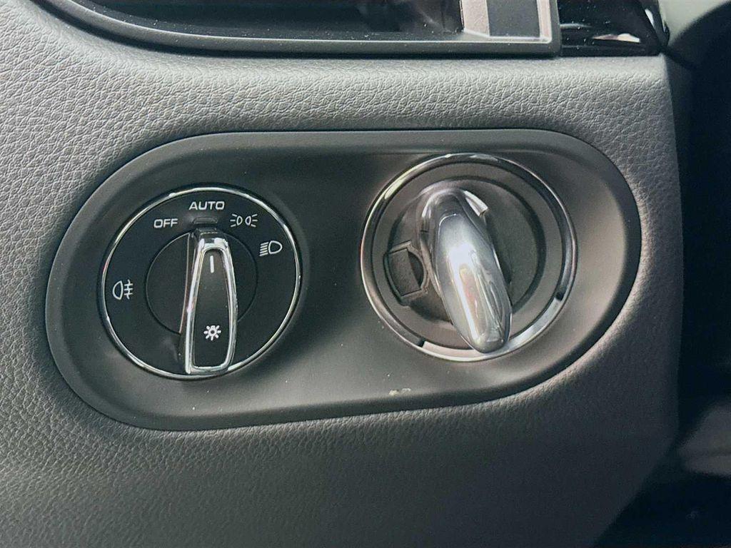 new 2025 Porsche Macan car, priced at $86,785