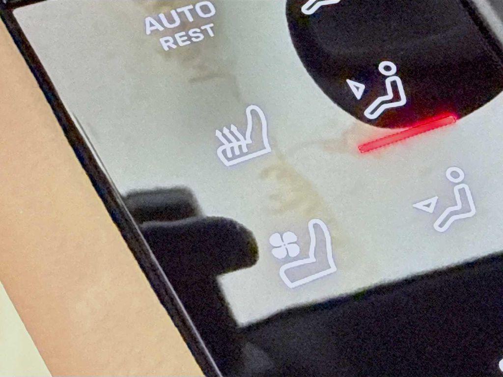 new 2025 Porsche Macan car, priced at $71,435