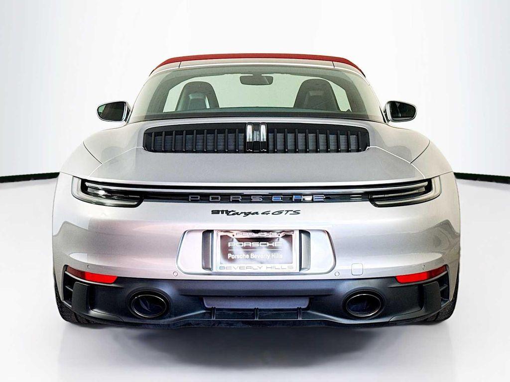 new 2024 Porsche 911 car
