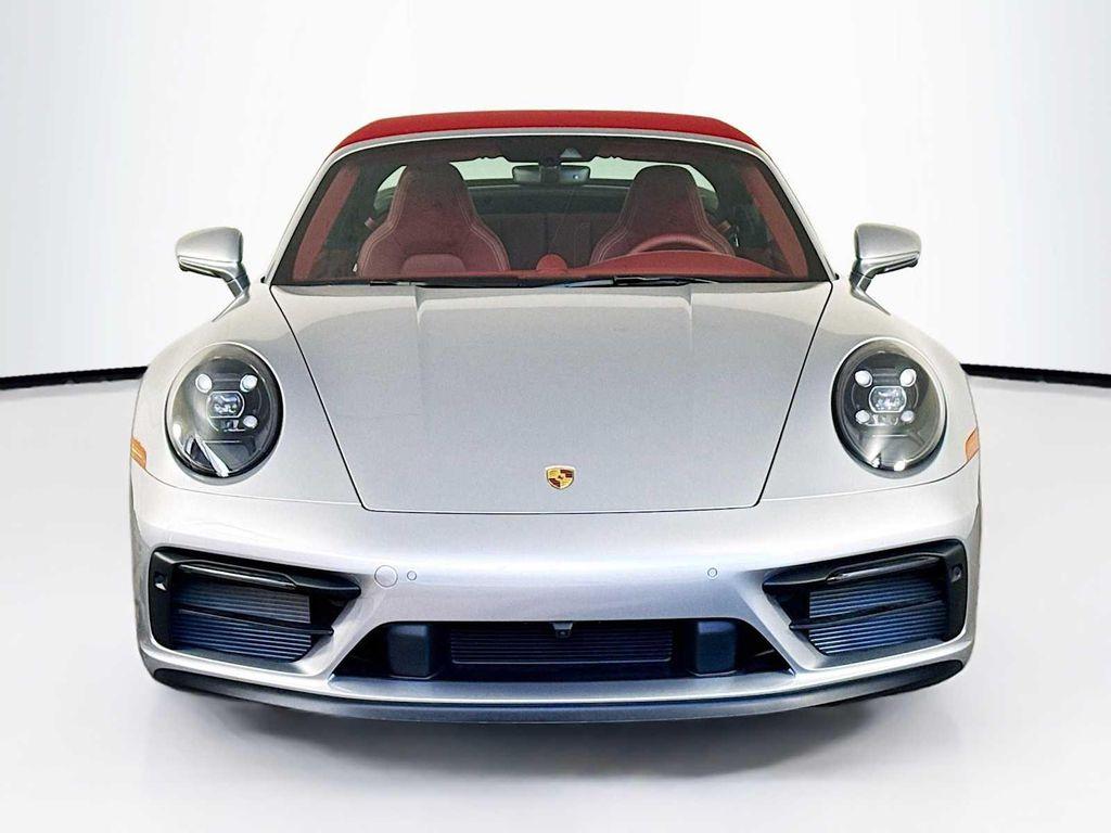 new 2024 Porsche 911 car