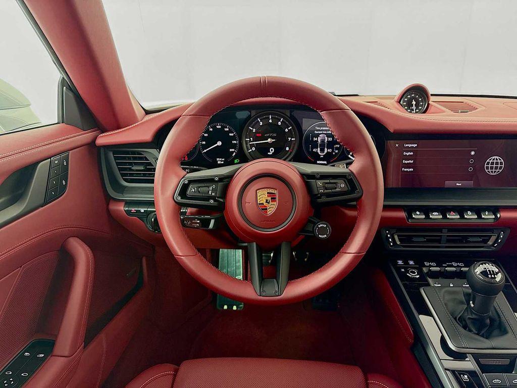 new 2024 Porsche 911 car