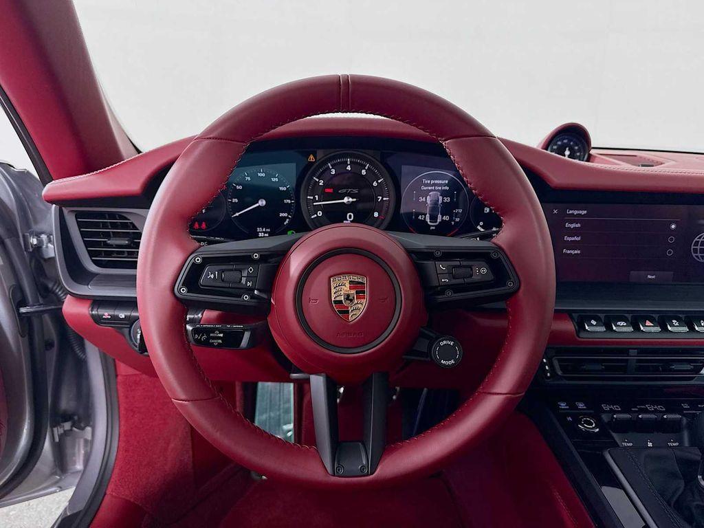 new 2024 Porsche 911 car