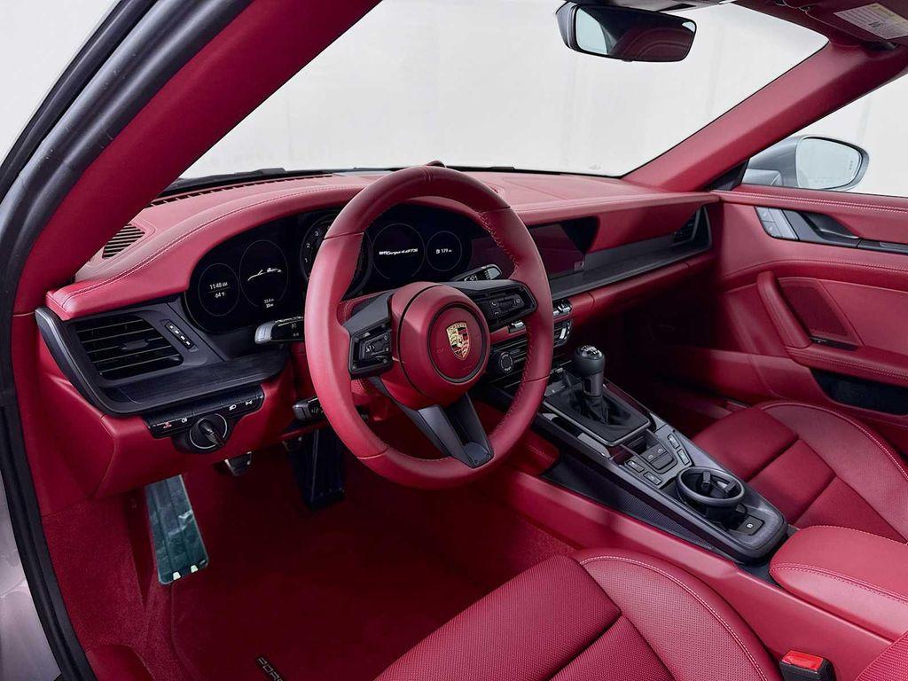 new 2024 Porsche 911 car