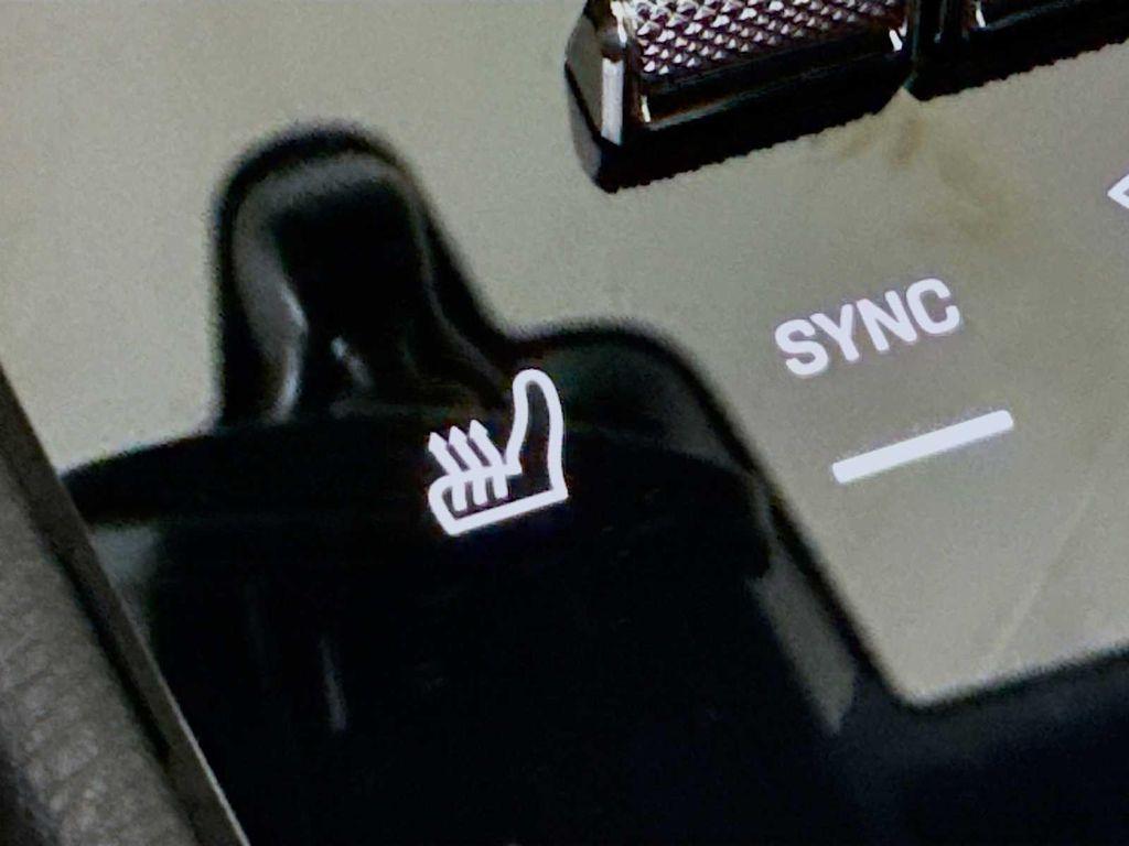 new 2025 Porsche Cayenne car, priced at $122,435