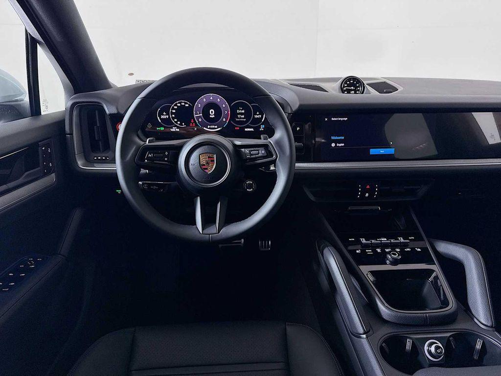 new 2025 Porsche Cayenne car, priced at $122,435