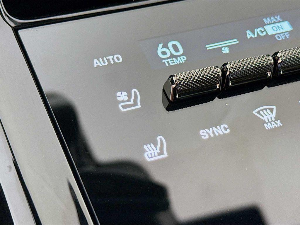 new 2026 Porsche Panamera car, priced at $248,600