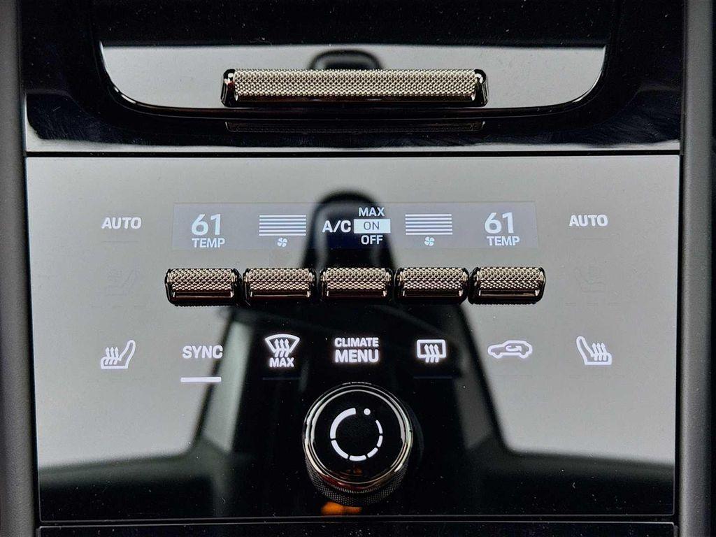 new 2025 Porsche Cayenne car, priced at $181,275