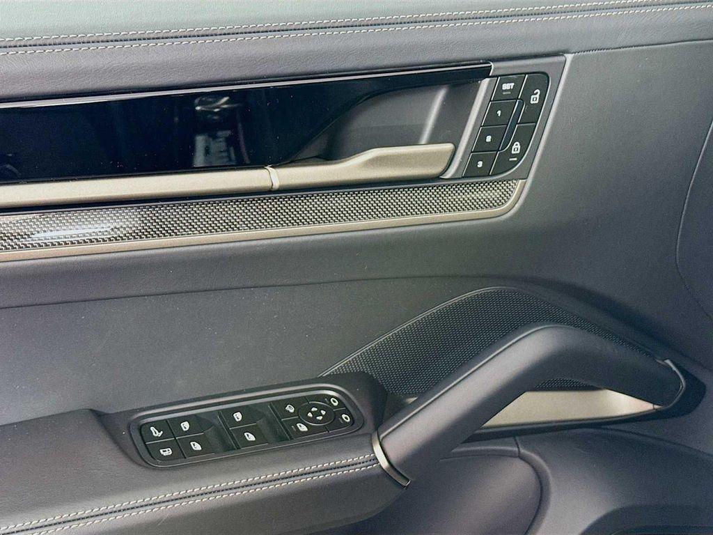 new 2025 Porsche Cayenne car, priced at $181,275