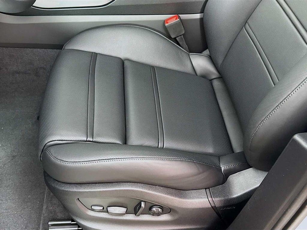 new 2025 Porsche Cayenne car, priced at $136,485