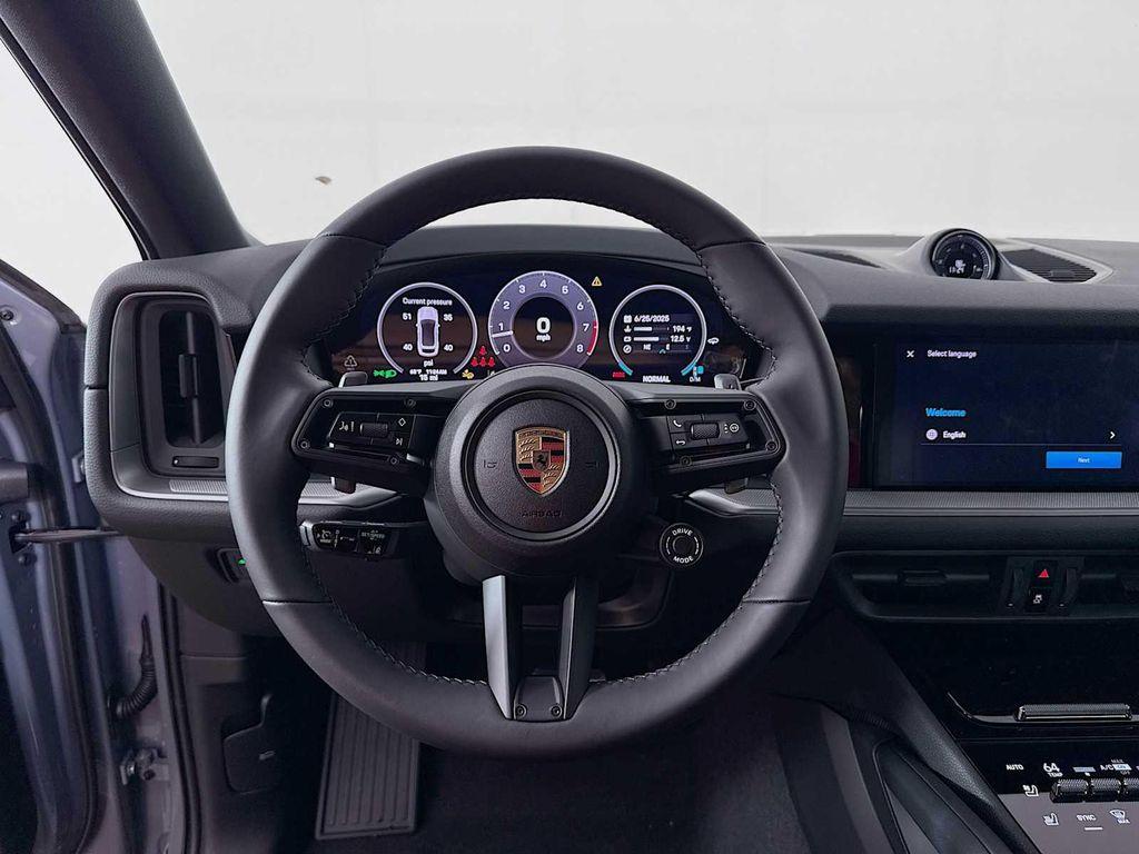 new 2025 Porsche Cayenne car, priced at $136,485