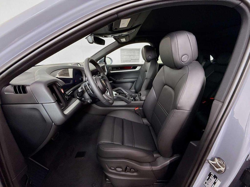 new 2025 Porsche Cayenne car, priced at $136,485