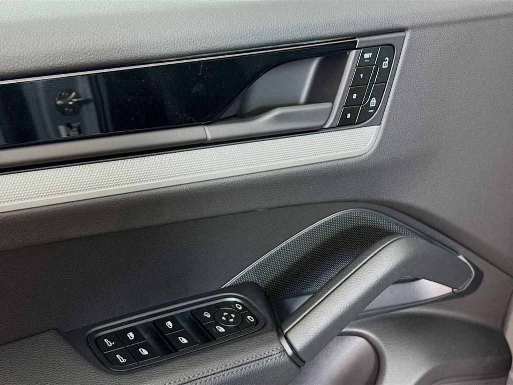 new 2025 Porsche Cayenne car, priced at $136,485