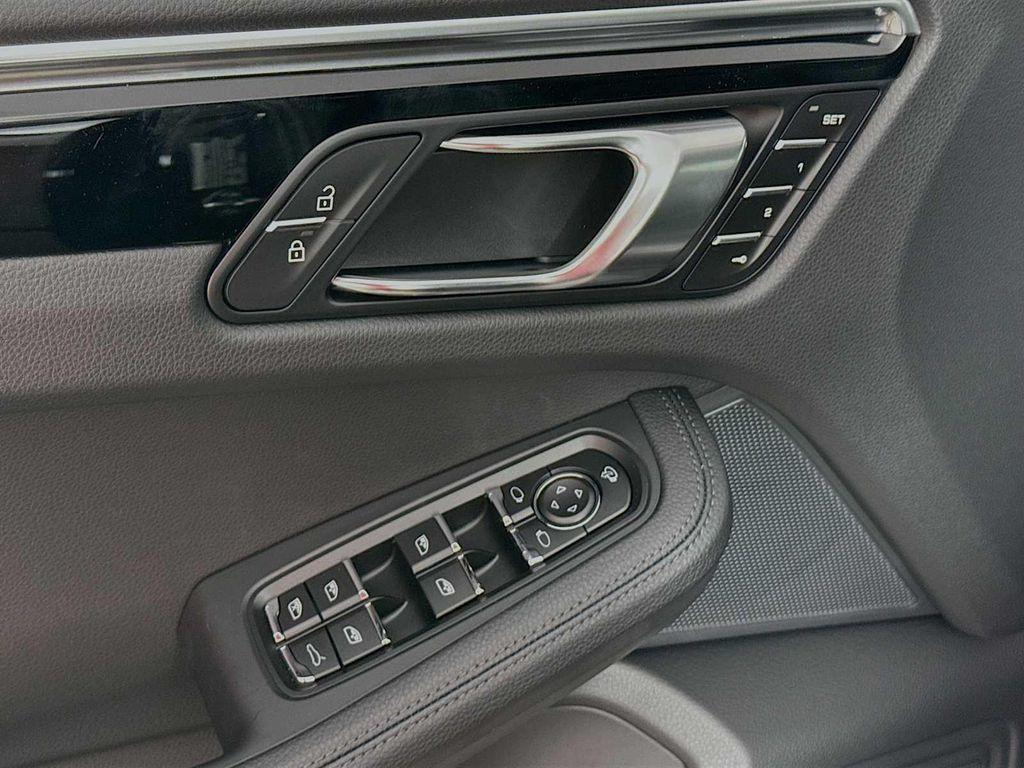 new 2026 Porsche Macan car