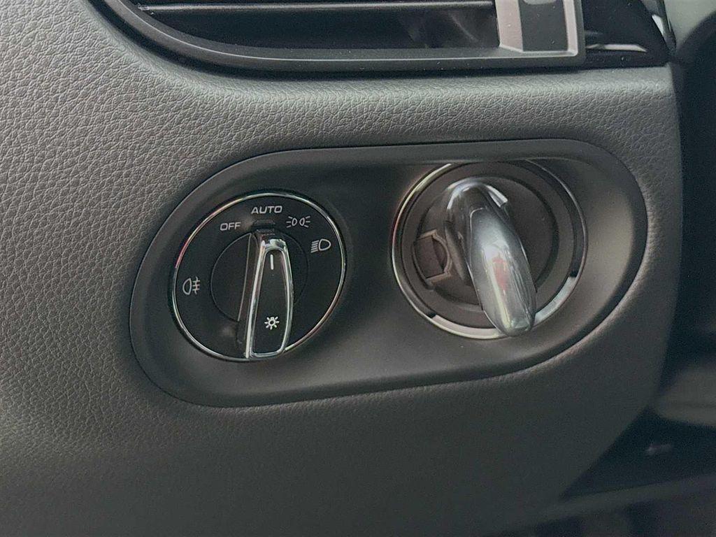 new 2026 Porsche Macan car