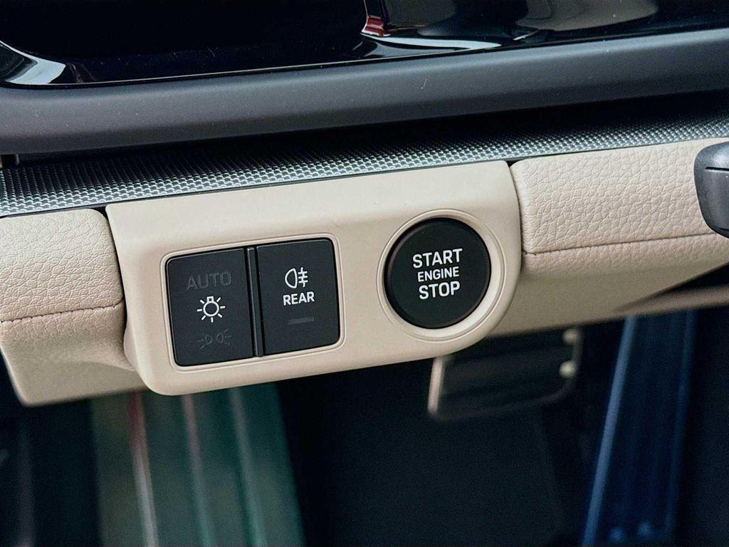 new 2025 Porsche Panamera car, priced at $117,895