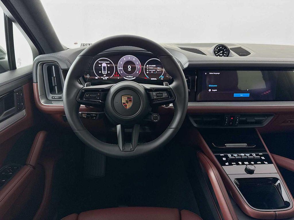 new 2025 Porsche Cayenne car, priced at $114,785
