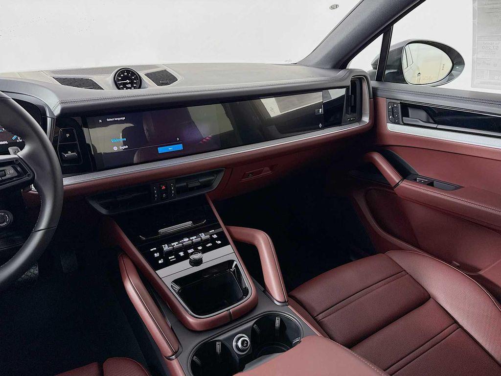 new 2025 Porsche Cayenne car, priced at $114,785