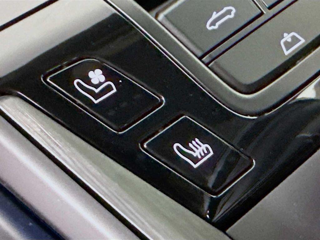 new 2026 Porsche 911 car, priced at $211,280