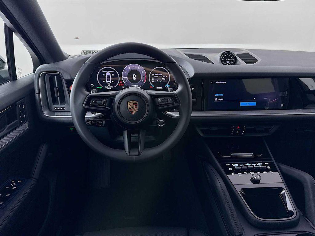 new 2025 Porsche Cayenne car, priced at $103,115