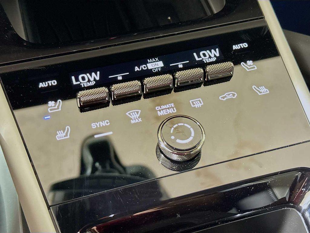 new 2025 Porsche Cayenne car, priced at $198,965