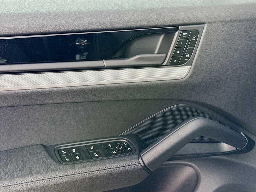 new 2025 Porsche Cayenne car, priced at $98,895