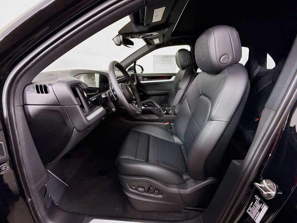 new 2025 Porsche Cayenne car, priced at $98,895