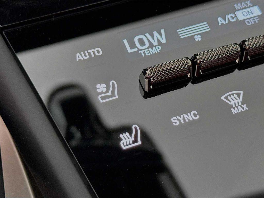 new 2026 Porsche Cayenne car, priced at $194,420